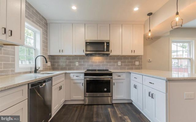 308 S VEITCH ST, Arlington, VA 22204