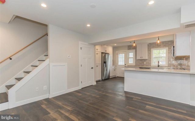 308 S VEITCH ST, Arlington, VA 22204