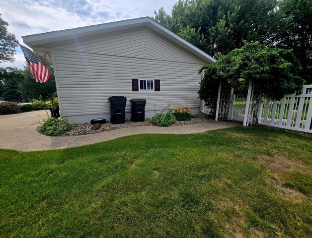 15566 241st Street, Cold Spring, MN 56320