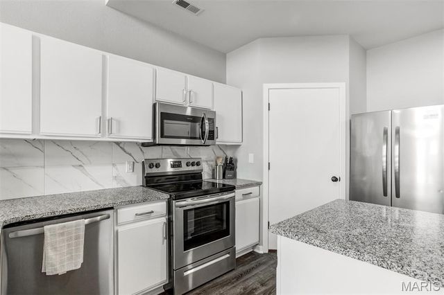 200 S Kirkwood Road 317, Kirkwood, MO 63122