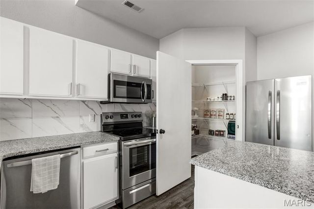 200 S Kirkwood Road 317, Kirkwood, MO 63122