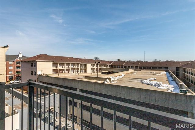 200 S Kirkwood Road 317, Kirkwood, MO 63122