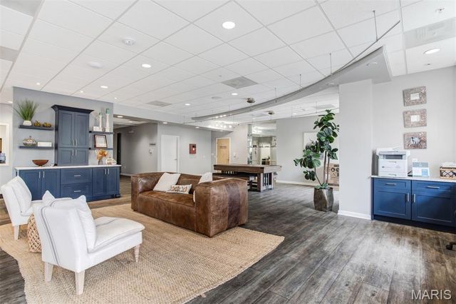 200 S Kirkwood Road 317, Kirkwood, MO 63122