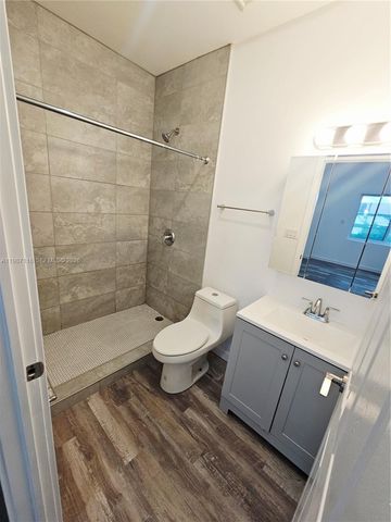 127 NE 184th Ter 127, Miami, FL 33179