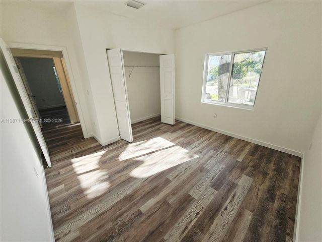 127 NE 184th Ter 127, Miami, FL 33179