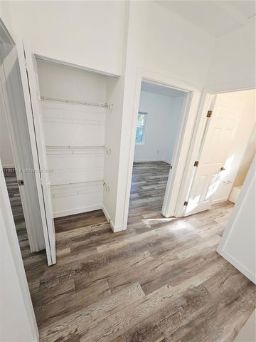 127 NE 184th Ter 127, Miami, FL 33179