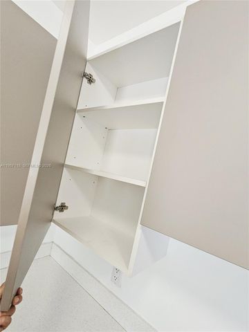 127 NE 184th Ter 127, Miami, FL 33179