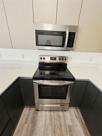 127 NE 184th Ter 127, Miami, FL 33179