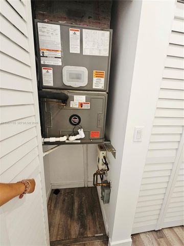 127 NE 184th Ter 127, Miami, FL 33179