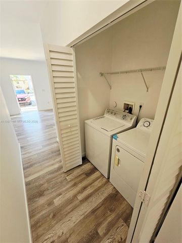 127 NE 184th Ter 127, Miami, FL 33179