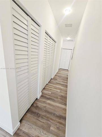 127 NE 184th Ter 127, Miami, FL 33179