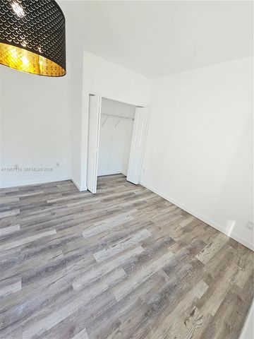 127 NE 184th Ter 127, Miami, FL 33179