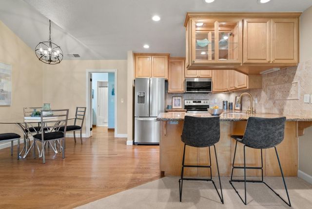 7 Arabian Way, Scotts Valley, CA 95066