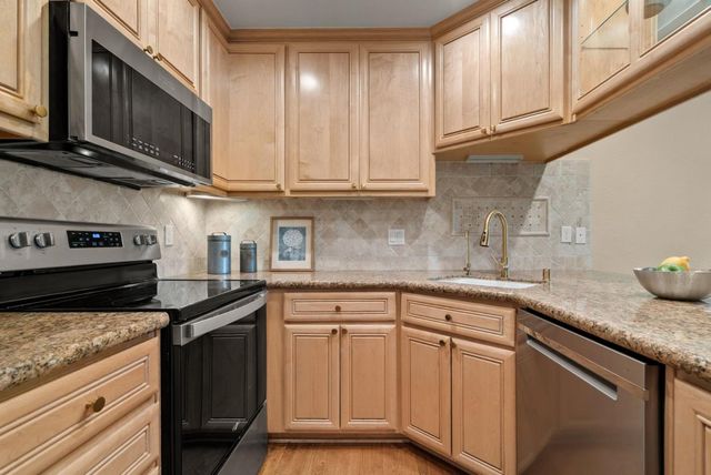 7 Arabian Way, Scotts Valley, CA 95066