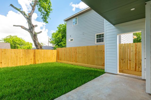 6822 Sidney Street A, Houston, TX 77021