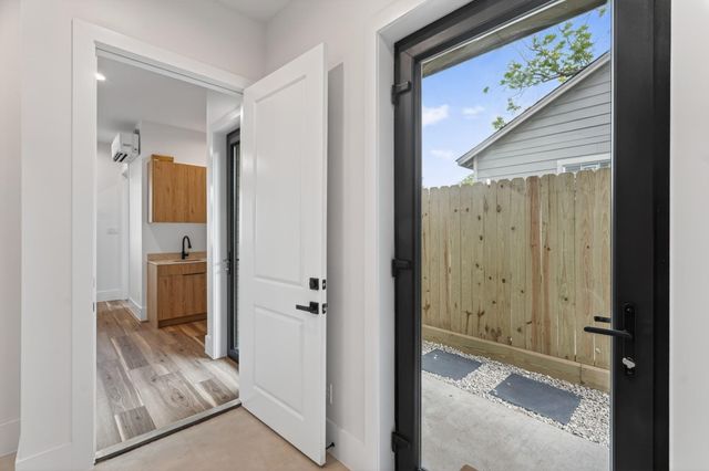 6822 Sidney Street A, Houston, TX 77021