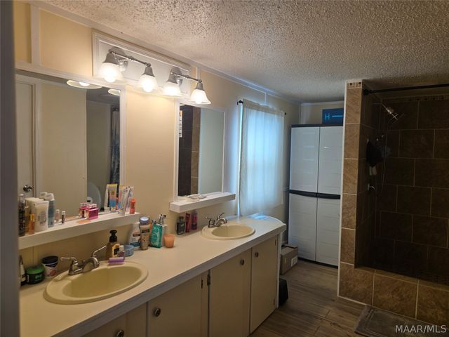 1813 County road 117 Road, Prattville, AL 36067