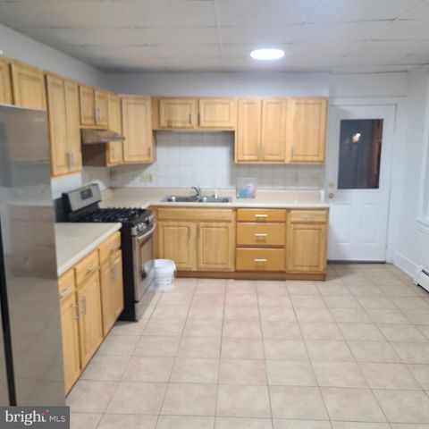 1024 ELM STREET, Reading, PA 19604