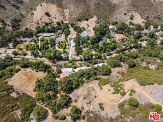 2470 Stokes Canyon Road, Calabasas, CA 91302