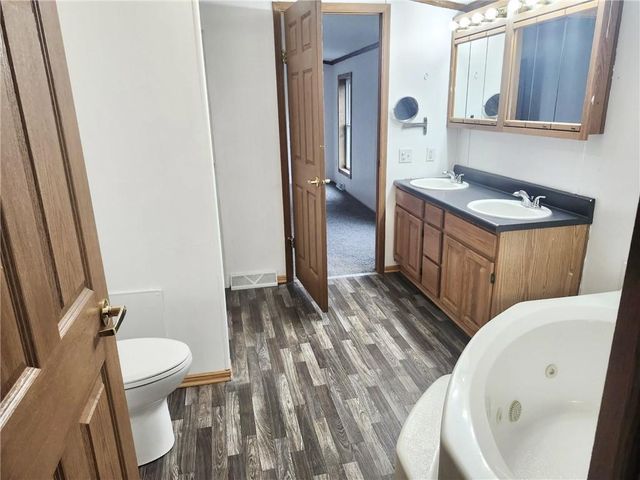 500 W Cain Street, Princeton, MO 64673