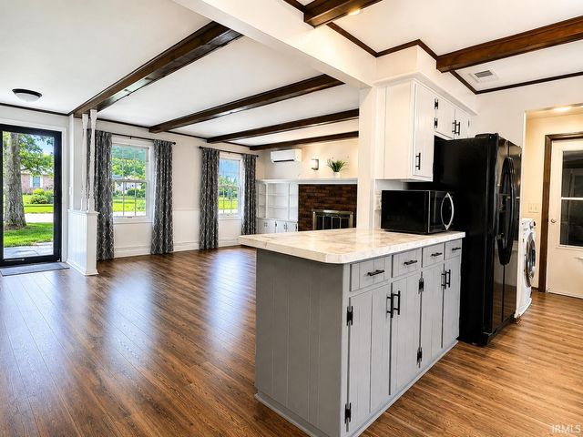 7716 Ridgeside Lane, Fort Wayne, IN 46835