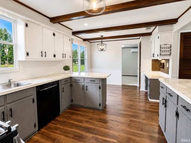 7716 Ridgeside Lane, Fort Wayne, IN 46835