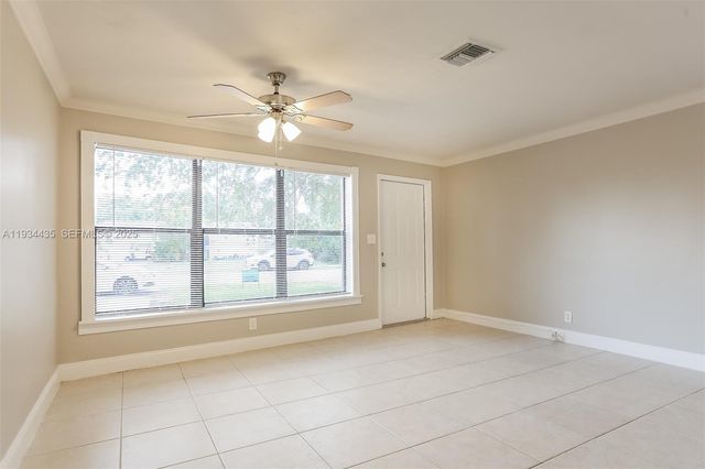 2411 NE 10th Ave, Pompano Beach, FL 33064