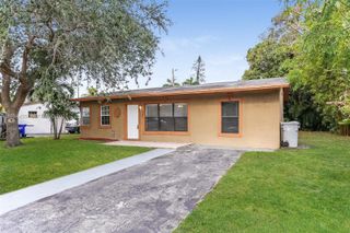 2411 NE 10th Ave, Pompano Beach, FL 33064