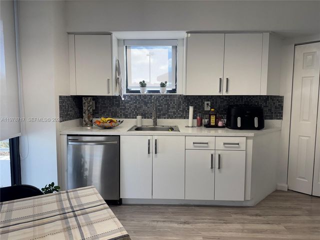 3300 NE 191st St 418, Aventura, FL 33180