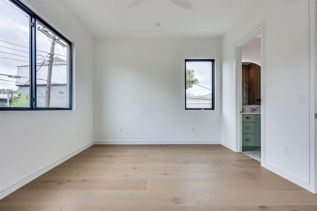 107 W Johanna ST C, Austin, TX 78704
