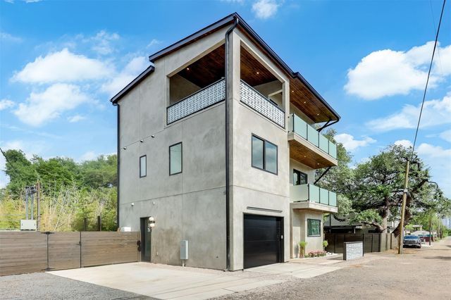 107 W Johanna ST C, Austin, TX 78704