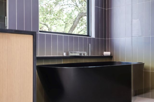 107 W Johanna ST C, Austin, TX 78704