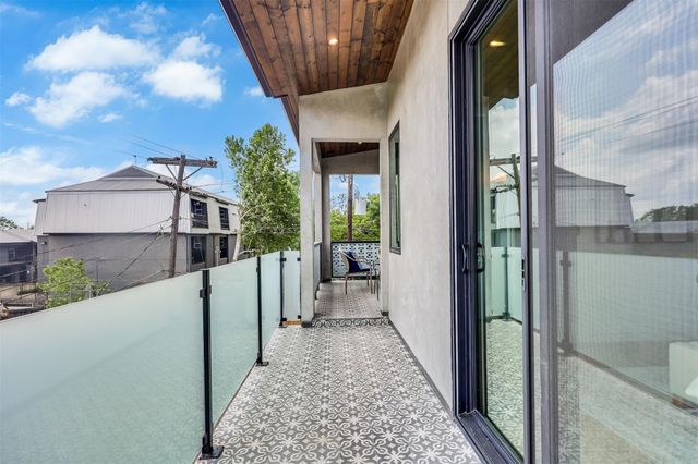 107 W Johanna ST C, Austin, TX 78704