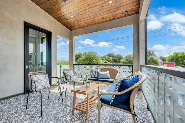 107 W Johanna ST C, Austin, TX 78704
