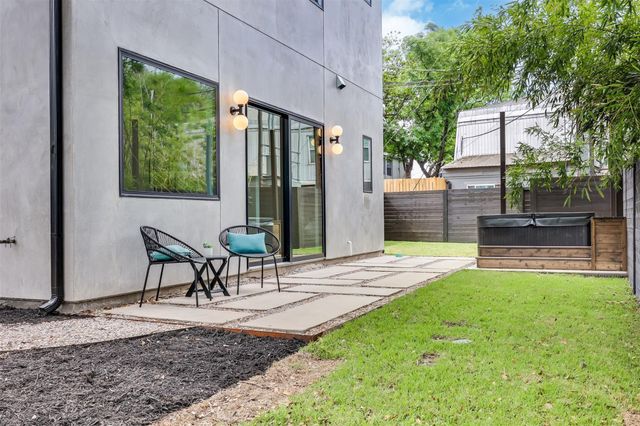 107 W Johanna ST C, Austin, TX 78704