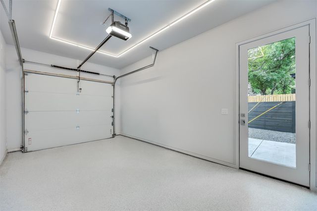 107 W Johanna ST C, Austin, TX 78704