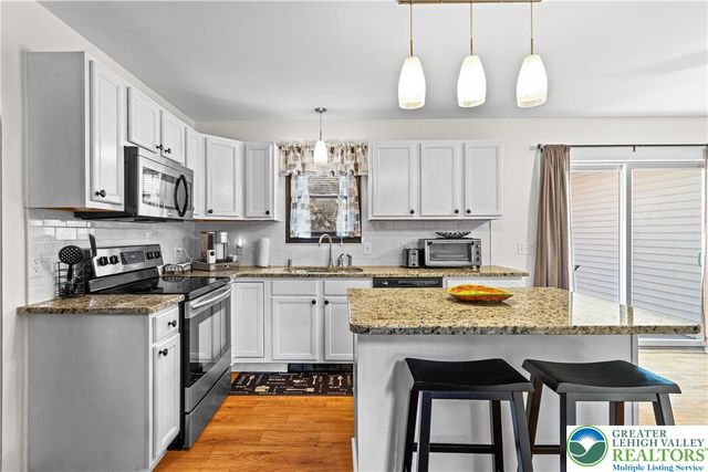 226 Regent Street, Lehman Twp, PA 18324