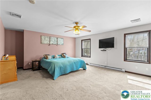 226 Regent Street, Lehman Twp, PA 18324