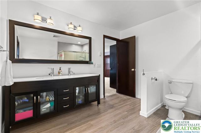 226 Regent Street, Lehman Twp, PA 18324