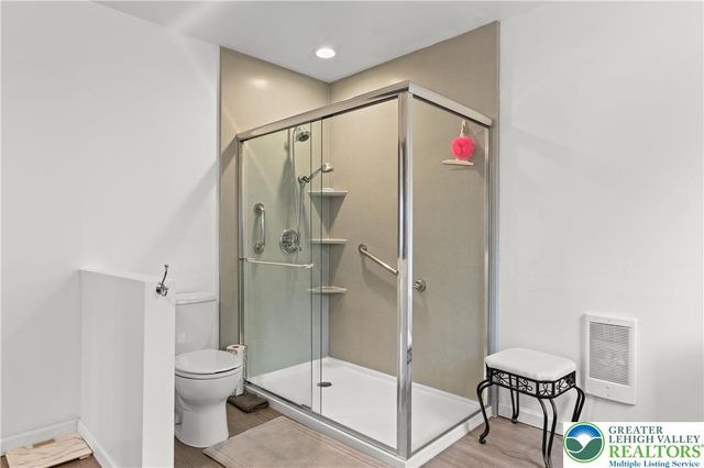 226 Regent Street, Lehman Twp, PA 18324