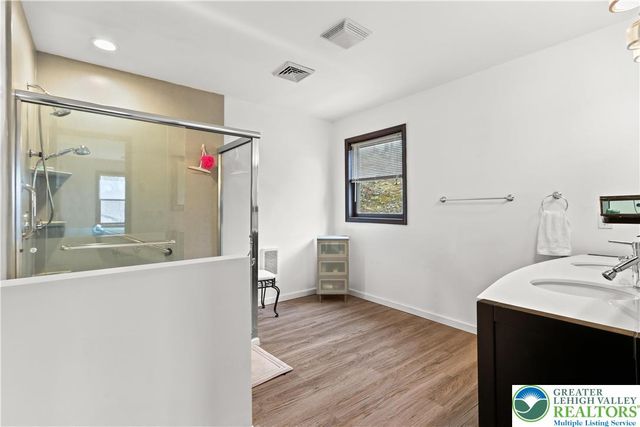 226 Regent Street, Lehman Twp, PA 18324