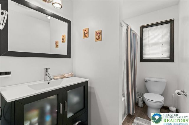 226 Regent Street, Lehman Twp, PA 18324