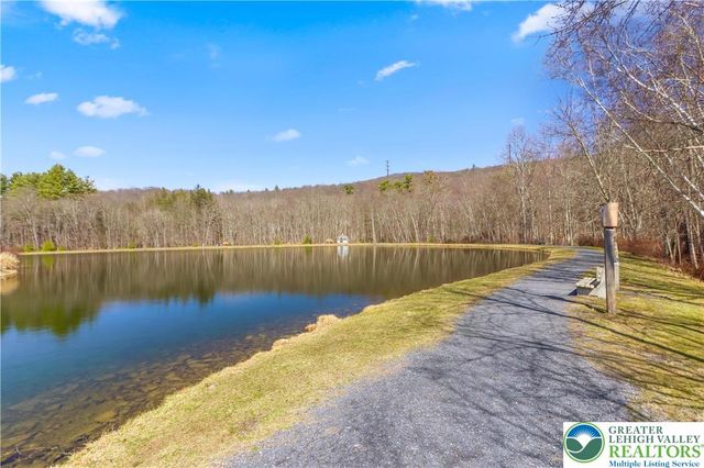 226 Regent Street, Lehman Twp, PA 18324