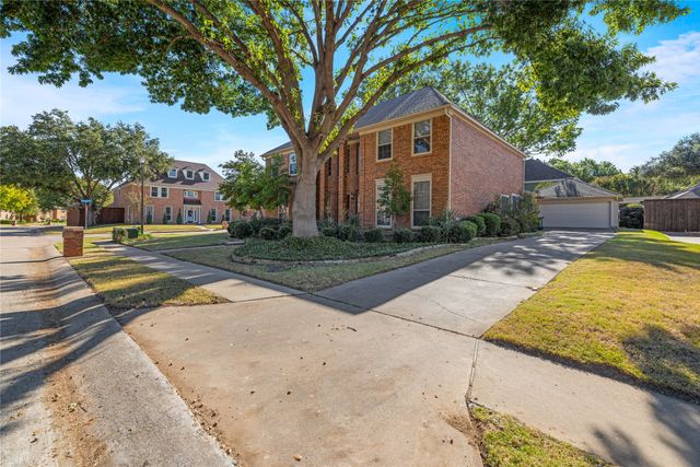 905 Silverthorne Trail, Highland Village, TX 75077