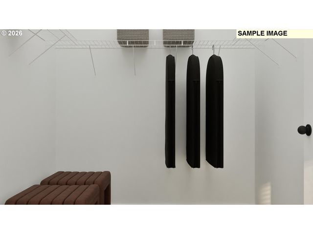 1011 Clemson St, Woodburn, OR 97071