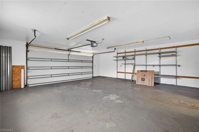 1425 SE 25th LN, Cape Coral, FL 33904