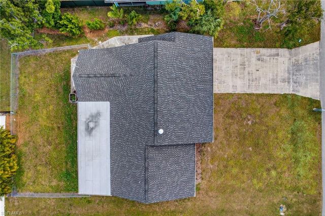 1425 SE 25th LN, Cape Coral, FL 33904