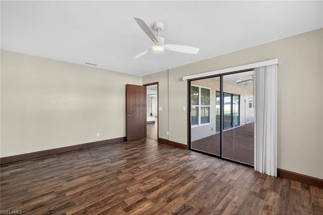 1425 SE 25th LN, Cape Coral, FL 33904