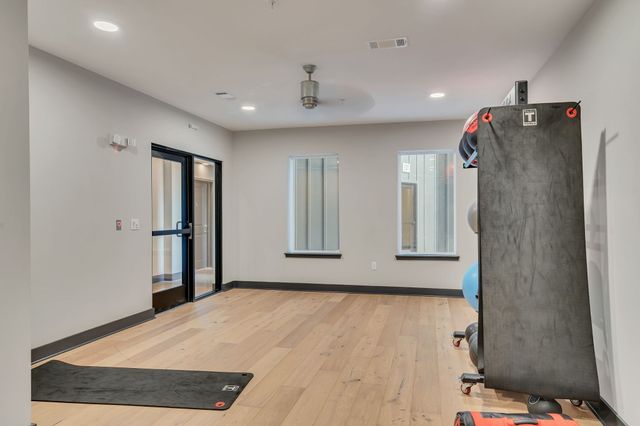 1677 54th Ave N Apt 318, Nashville, TN 37209