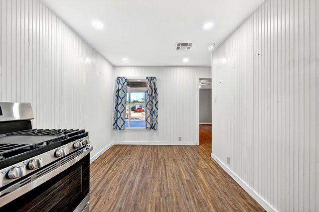 1304 Stanford, Big Spring, TX 79720